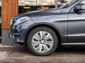 Mercedes-Benz GLE 500 e 4MATIC 500 e 4MATIC thumbnail 9