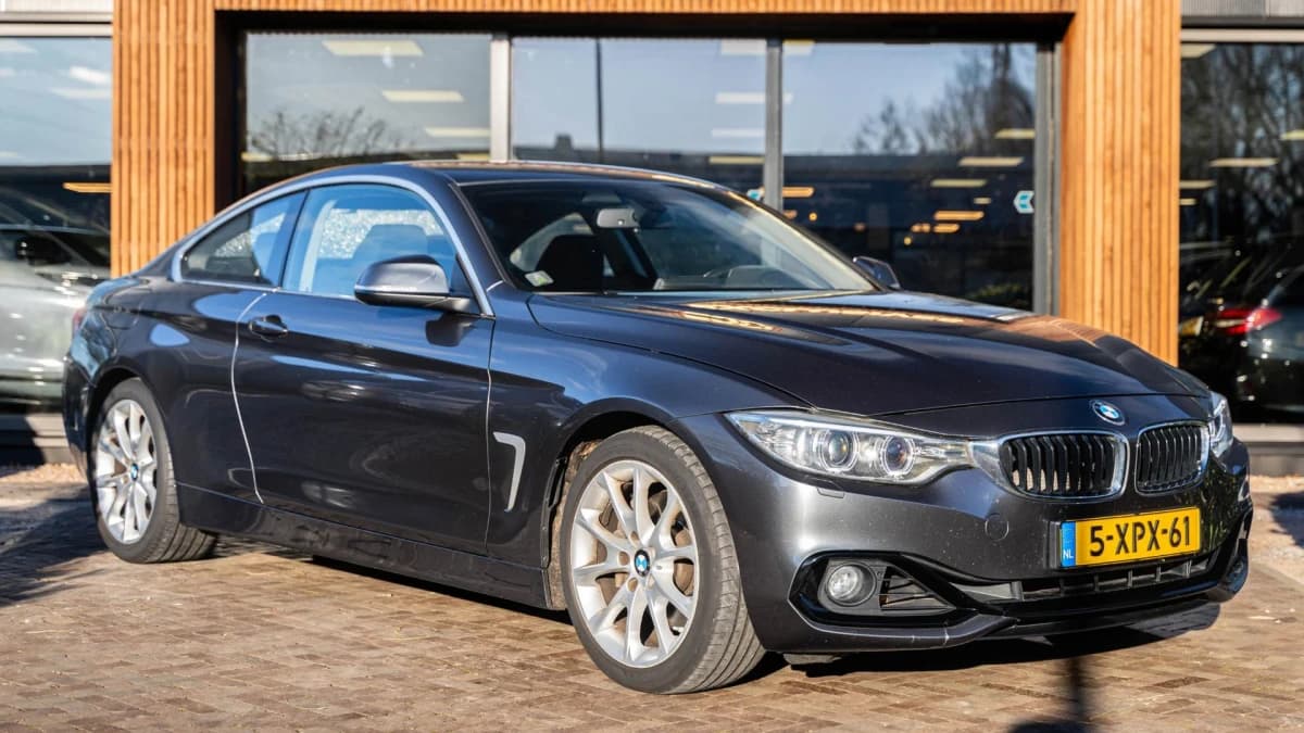 BMW 4 Serie Coupé 435i Executive Coupé 435i Executive — foto 1