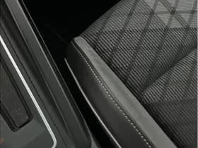 Volkswagen Golf Variant 1.5 eTSI R-Line Variant 1.5 eTSI R-Line thumbnail 29