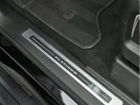 Cadillac Escalade 6.2 V8 Platinum 6.2 V8 Platinum thumbnail 27