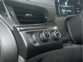 Cadillac Escalade 6.2 V8 Platinum 6.2 V8 Platinum thumbnail 28