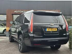 Cadillac Escalade 6.2 V8 Platinum 6.2 V8 Platinum thumbnail 6
