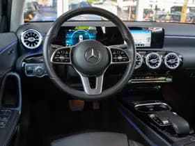 Mercedes-Benz A-Klasse 180 Business Solution AMG 180 Business Solution AMG thumbnail 4