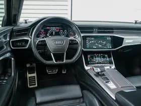 Audi A6 Avant RS 6 TFSI quattro Avant RS 6 TFSI quattro thumbnail 4