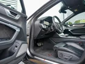 Audi A6 Avant RS 6 TFSI quattro Avant RS 6 TFSI quattro thumbnail 6