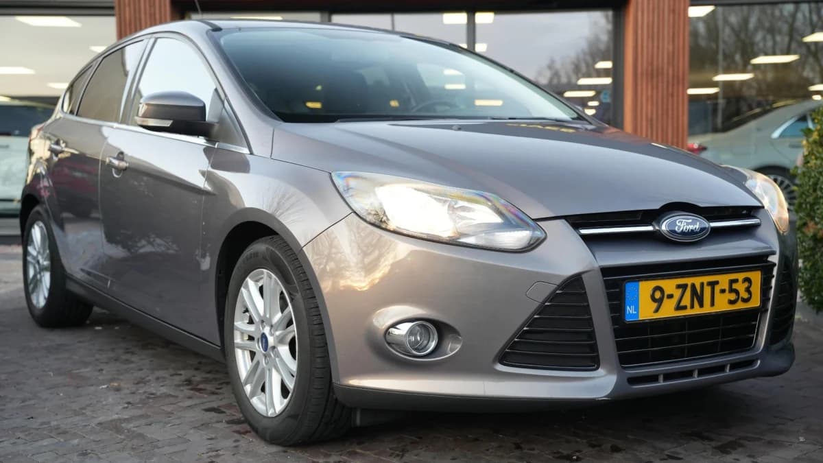 Ford Focus 1.0 EcoBoost Titanium 1.0 EcoBoost Titanium — foto 1
