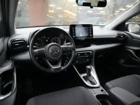 Toyota Yaris 1.5 Hybrid Comfort 1.5 Hybrid Comfort thumbnail 2