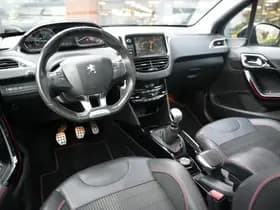 Peugeot 2008 1.2 PureTech GT-line 1.2 PureTech GT-line thumbnail 2