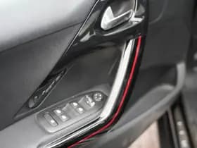 Peugeot 2008 1.2 PureTech GT-line 1.2 PureTech GT-line thumbnail 17