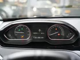 Peugeot 2008 1.2 PureTech GT-line 1.2 PureTech GT-line thumbnail 24