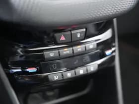 Peugeot 2008 1.2 PureTech GT-line 1.2 PureTech GT-line thumbnail 27