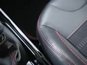 Peugeot 2008 1.2 PureTech GT-line 1.2 PureTech GT-line thumbnail 31