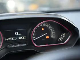 Peugeot 2008 1.2 PureTech GT-line 1.2 PureTech GT-line thumbnail 37