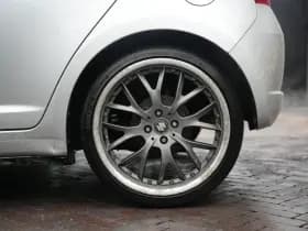 Suzuki Swift 1.3 GLS 1.3 GLS thumbnail 5