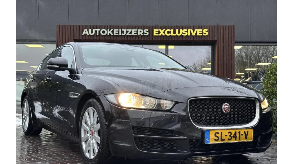 Jaguar XE 2.0 Prestige Pro Edition 2.0 Prestige Pro Edition — foto 1