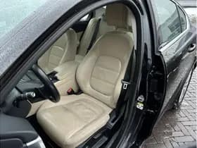 Jaguar XE 2.0 Prestige Pro Edition 2.0 Prestige Pro Edition thumbnail 4