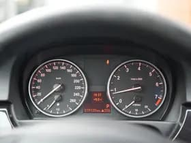 BMW 3 Serie Coupe 320i Coupe 320i thumbnail 19