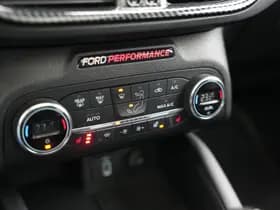 Ford Focus 2.3 EcoBoost ST-X 2.3 EcoBoost ST-X thumbnail 34