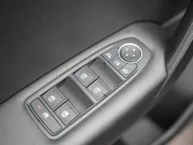 Renault Captur 1.0 TCe 100 Bi-Fuel Zen 1.0 TCe 100 Bi-Fuel Zen thumbnail 16