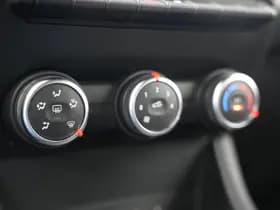 Renault Captur 1.0 TCe 100 Bi-Fuel Zen 1.0 TCe 100 Bi-Fuel Zen thumbnail 21