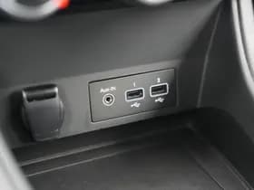 Renault Captur 1.0 TCe 100 Bi-Fuel Zen 1.0 TCe 100 Bi-Fuel Zen thumbnail 24