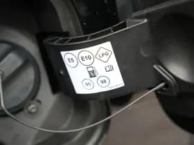 Renault Captur 1.0 TCe 100 Bi-Fuel Zen 1.0 TCe 100 Bi-Fuel Zen thumbnail 32