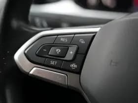 Volkswagen T-Roc 1.0 TSI Life 1.0 TSI Life thumbnail 23