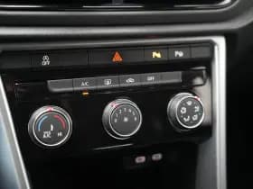 Volkswagen T-Roc 1.0 TSI Life 1.0 TSI Life thumbnail 27