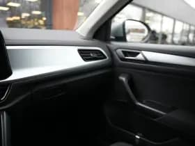 Volkswagen T-Roc 1.0 TSI Life 1.0 TSI Life thumbnail 33