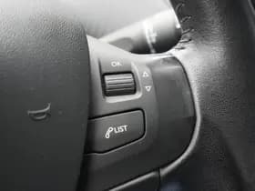 Peugeot 2008 1.2 PureTech Blue Lion 1.2 PureTech Blue Lion thumbnail 24