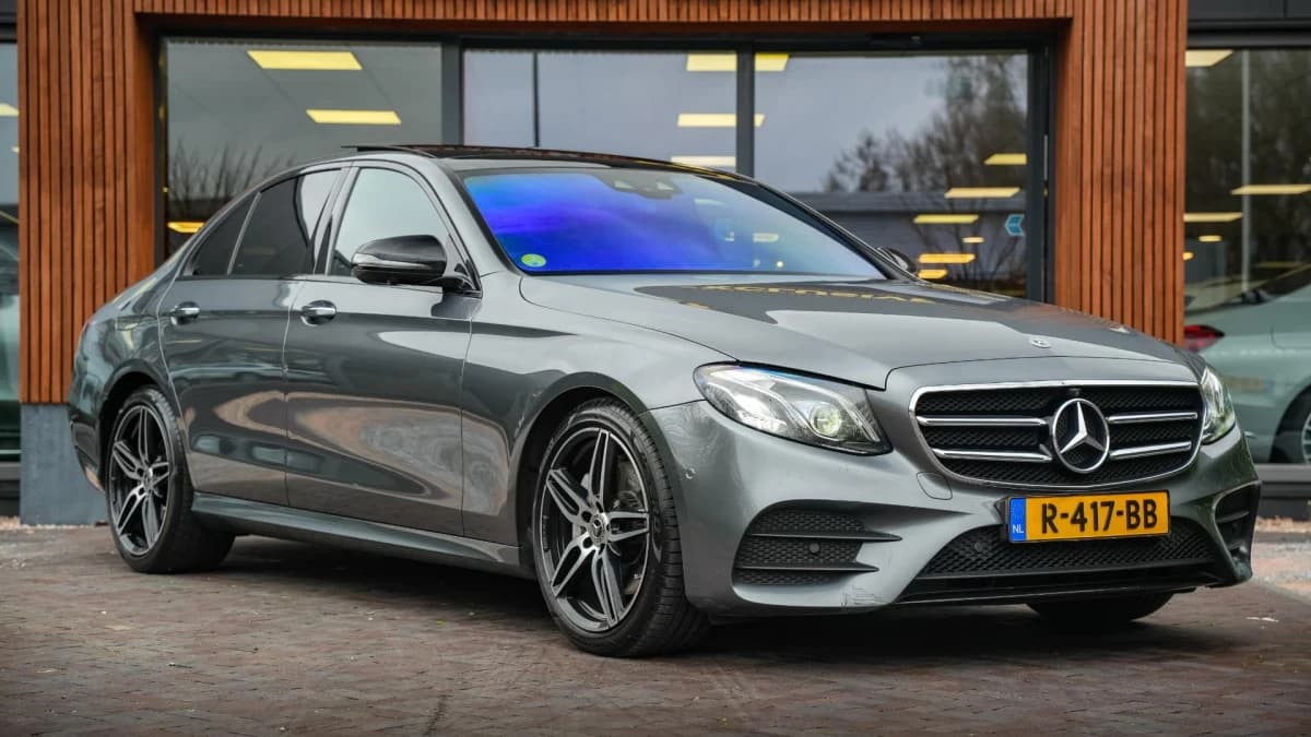 Mercedes-Benz E-Klasse 220 d Business Solution AMG 220 d Business Solution AMG — foto 1