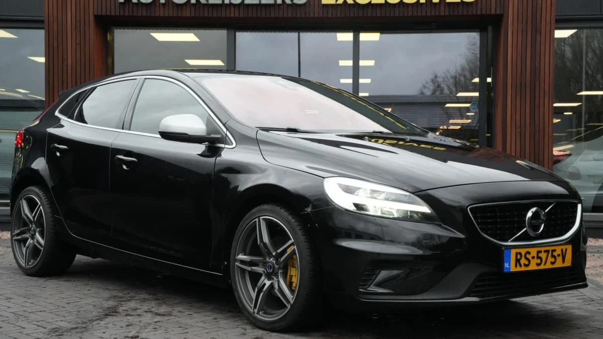 Volvo V40 2.0 T4 Business Sport 2.0 T4 Business Sport — foto 1