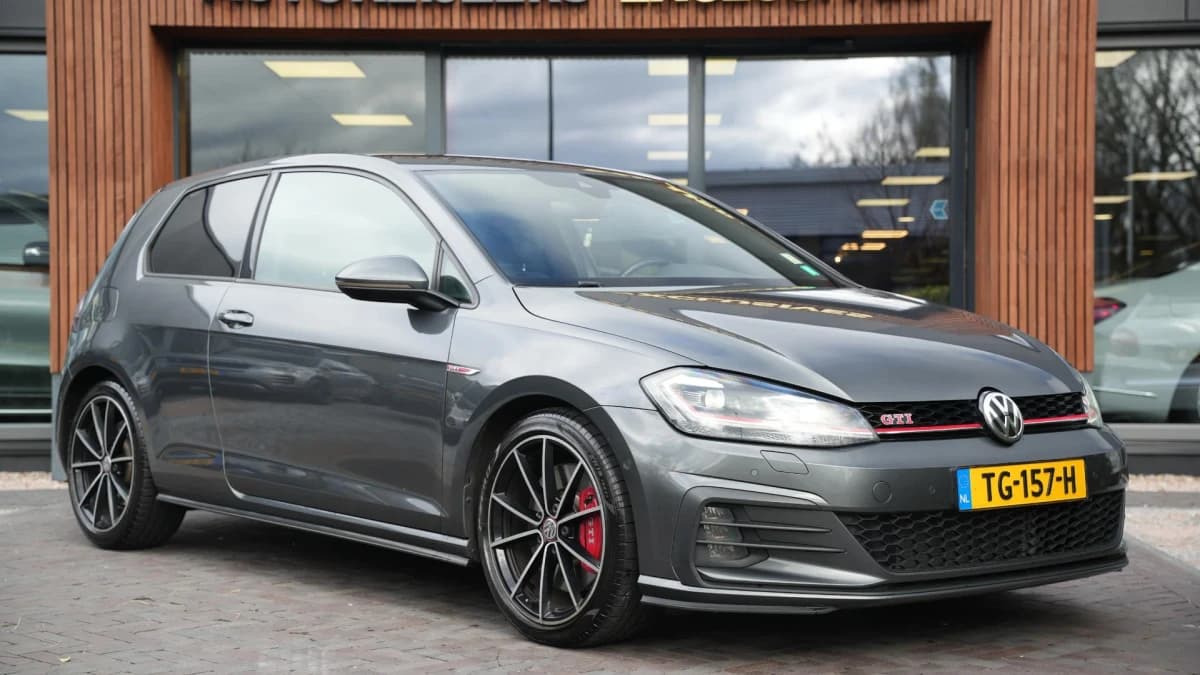 Volkswagen Golf 2.0 TSI GTI Performance 2.0 TSI GTI Performance — foto 1