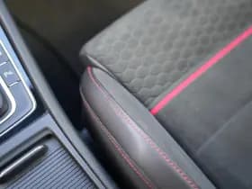 Volkswagen Golf 2.0 TSI GTI Performance 2.0 TSI GTI Performance thumbnail 4