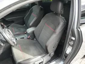 Volkswagen Golf 2.0 TSI GTI Performance 2.0 TSI GTI Performance thumbnail 6