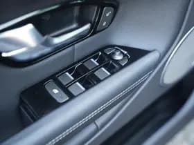 Land Rover Range Rover Evoque 2.0 TD4 HSE Dynamic 2.0 TD4 HSE Dynamic thumbnail 19