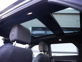 Land Rover Range Rover Evoque 1.5 P300e AWD R-Dynamic SE 1.5 P300e AWD R-Dynamic SE thumbnail 5