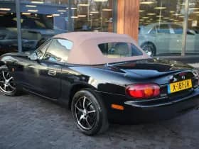 Mazda MX-5 1.6i 1.6i thumbnail 32