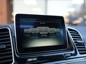 Mercedes-Benz GLE 500 e 4MATIC 500 e 4MATIC thumbnail 33