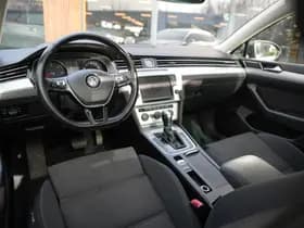 Volkswagen Passat Variant 1.6 TDI Connected Series Variant 1.6 TDI Connected Series thumbnail 2
