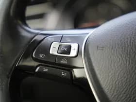 Volkswagen Passat thumbnail 21