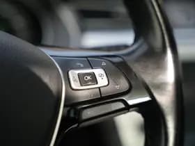 Volkswagen Passat thumbnail 22