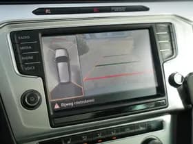 Volkswagen Passat thumbnail 23