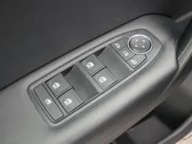 Renault Captur 1.0 TCe 100 Bi-Fuel Zen 1.0 TCe 100 Bi-Fuel Zen thumbnail 11