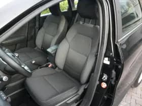 Renault Captur 1.0 TCe 100 Bi-Fuel Zen 1.0 TCe 100 Bi-Fuel Zen thumbnail 12