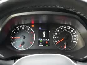 Renault Captur 1.0 TCe 100 Bi-Fuel Zen 1.0 TCe 100 Bi-Fuel Zen thumbnail 16