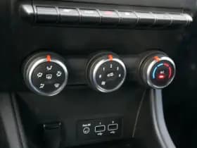 Renault Captur 1.0 TCe 100 Bi-Fuel Zen 1.0 TCe 100 Bi-Fuel Zen thumbnail 19