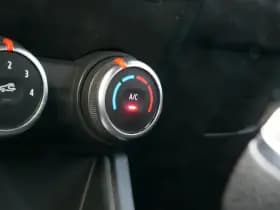 Renault Captur 1.0 TCe 100 Bi-Fuel Zen 1.0 TCe 100 Bi-Fuel Zen thumbnail 20