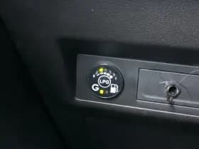 Renault Captur 1.0 TCe 100 Bi-Fuel Zen 1.0 TCe 100 Bi-Fuel Zen thumbnail 25