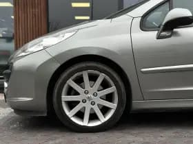 Peugeot 207 CC 1.6 VTi Roland Garros CC 1.6 VTi Roland Garros thumbnail 6